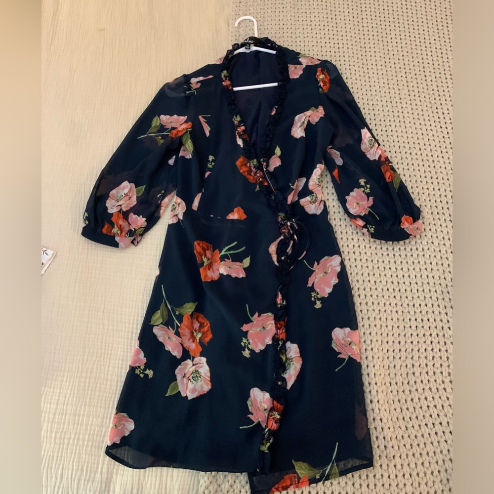 Lulu’s Floral Wrap Dress Size Medium